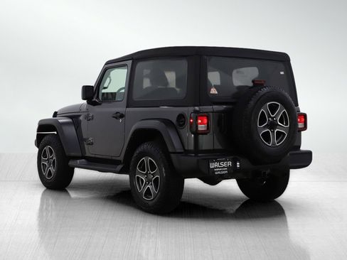Used 2022 Jeep Wrangler Sport S image 3