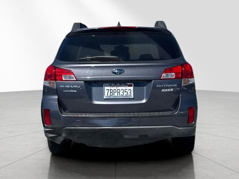Used 2014 Subaru Outback 2.5i Limited AWD/4WD image 5
