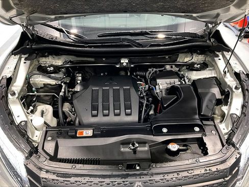 Used 2025 Mitsubishi Eclipse Cross SE image 31