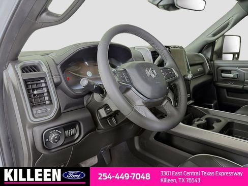 Used 2025 RAM 2500 Laramie AWD/4WD image 10