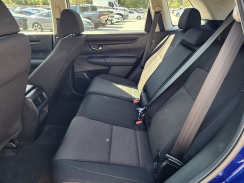 Used 2023 Honda CR-V LX image 16