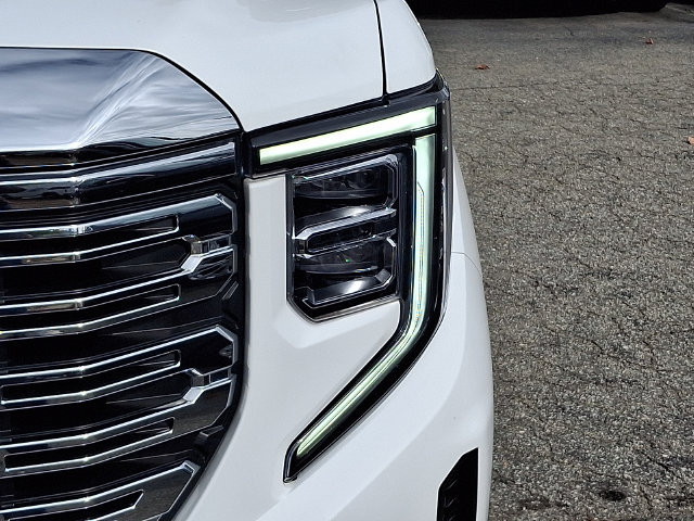 Used 2023 GMC Sierra 1500 Denali AWD/4WD image 9