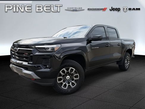 Used 2023 Chevrolet Colorado Z71 w/ Z71 Convenience Package 2 AWD/4WD image 1