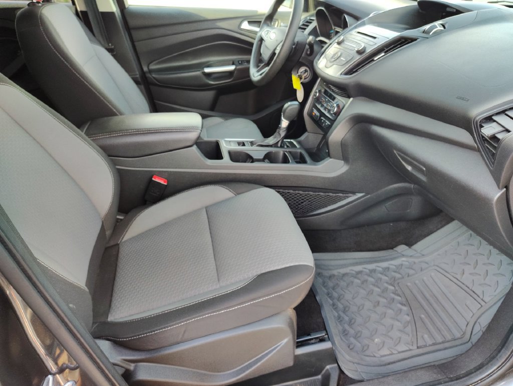 Used 2017 Ford Escape SE AWD/4WD image 30
