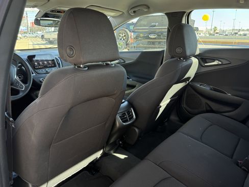 Used 2024 Chevrolet Malibu LT image 14