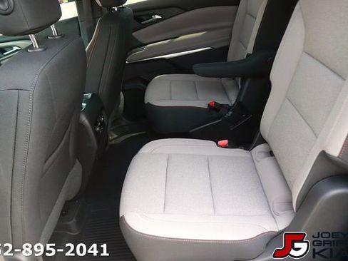 Used 2026 Chevrolet Traverse LT w/ Sun and Wheel Package FWD image 15