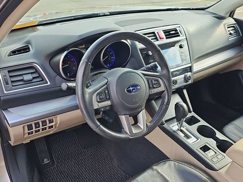 Used 2017 Subaru Outback 2.5i Premium image 16