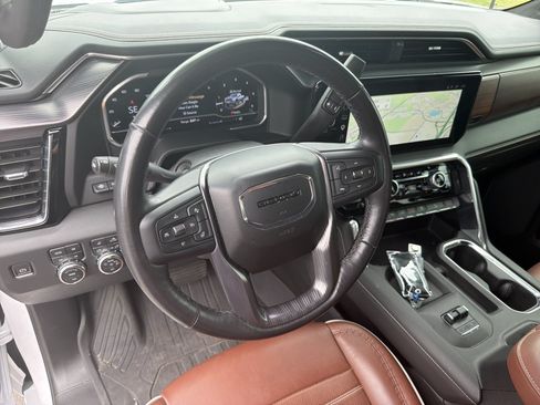 Used 2024 GMC Sierra 2500 Denali Ultimate AWD/4WD image 45