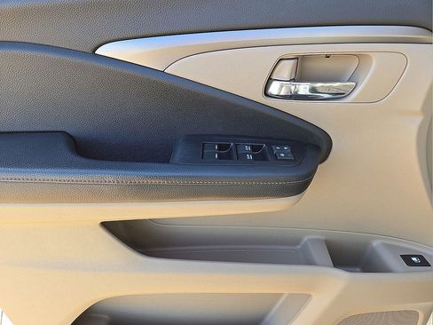 Used 2019 Honda Ridgeline RTL-T image 19