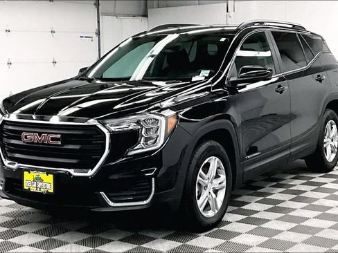 Used 2023 GMC Terrain SLE w/ Driver Convenience Package AWD/4WD image 12