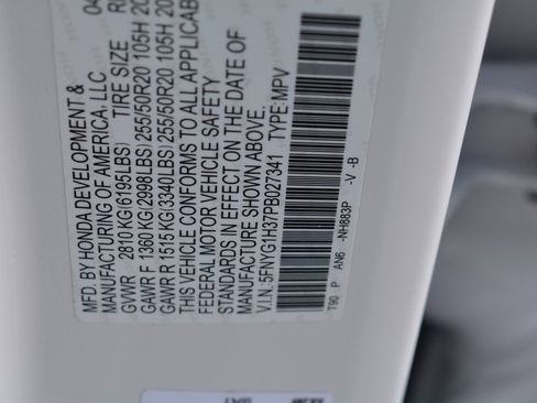 Used 2023 Honda Pilot Sport image 27