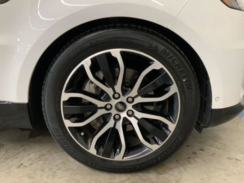 Used 2018 Land Rover Range Rover Sport HSE AWD/4WD image 43