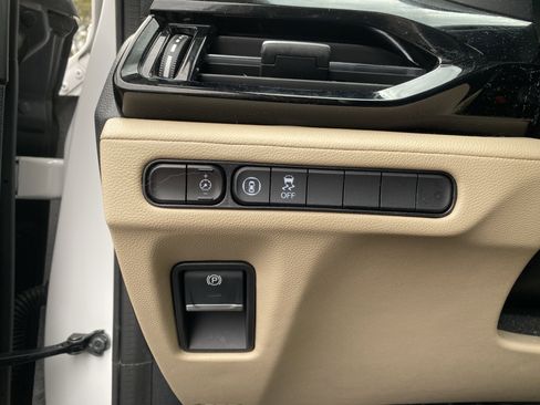 Used 2023 Acura MDX SH-AWD image 15