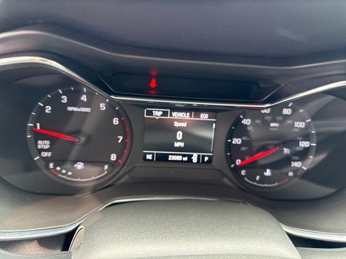 Used 2023 Chevrolet TrailBlazer LT FWD image 18