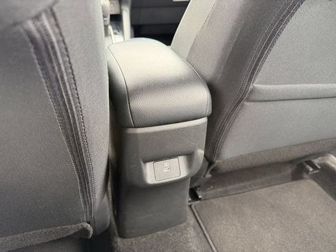 Used 2025 Nissan Versa SV FWD image 23
