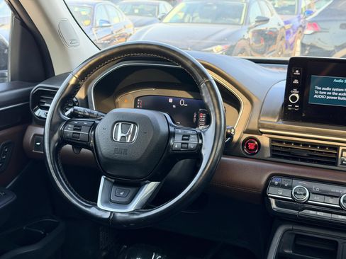 Used 2024 Honda Pilot Elite image 30