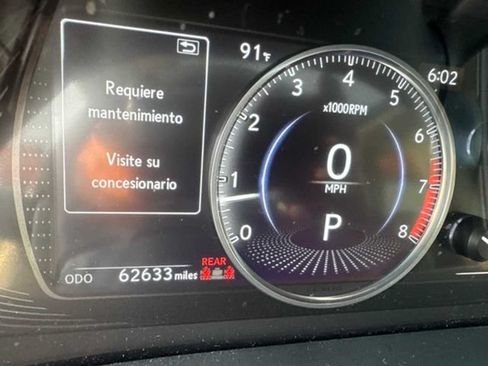 Used 2024 Lexus ES 350 w/ Premium Package FWD image 2