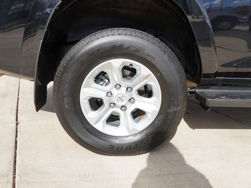 Used 2024 Toyota 4Runner SR5 image 11