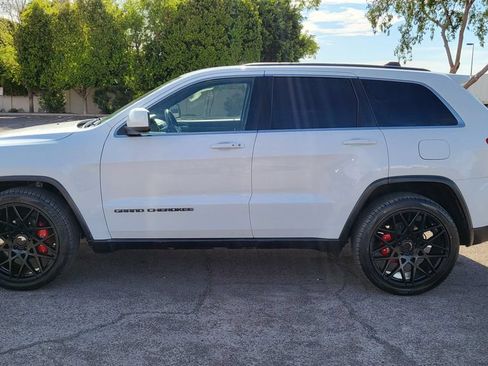 Used 2018 Jeep Grand Cherokee Laredo RWD image 7