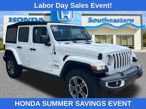 Used 2023 Jeep Wrangler Unlimited Sahara AWD/4WD image 3