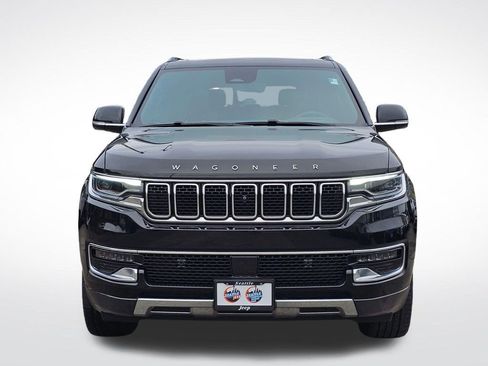 Used 2022 Jeep Wagoneer Series III w/ Premium Group I AWD/4WD image 8