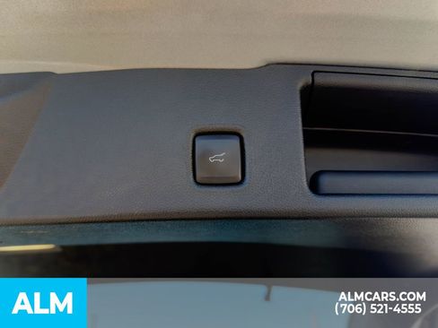 Used 2024 Ford Escape ST-Line image 12