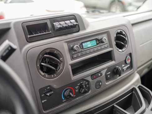 Used 2024 Ford E-350 and Econoline 350 Super Duty w/ Driver's Safety Package RWD image 28