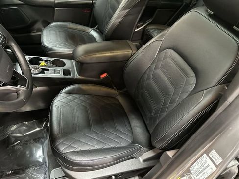 Used 2023 Ford Escape Platinum w/ Premium Technology Package AWD/4WD image 14