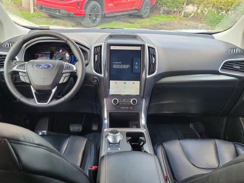 Used 2022 Ford Edge Titanium AWD/4WD image 19
