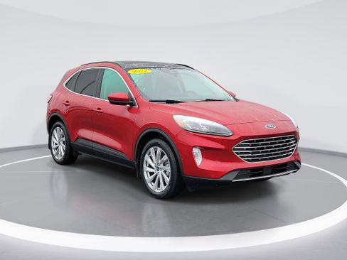 Certified 2022 Ford Escape Titanium w/ Titanium Elite Package image 2