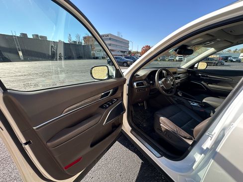 Used 2020 Kia Telluride SX w/ Towing Package image 9