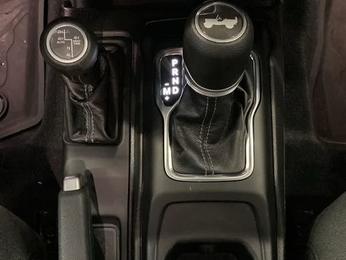 Used 2024 Jeep Wrangler Sport image 22