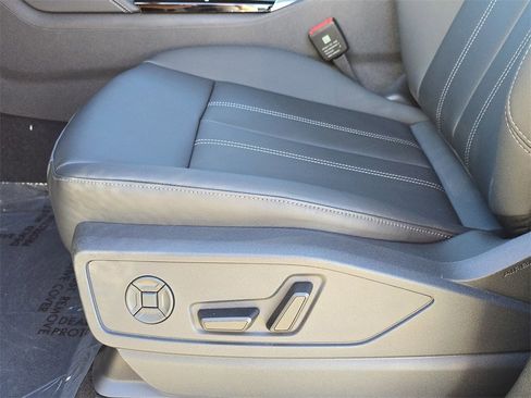 New 2025 Audi Q5 Premium Plus image 17