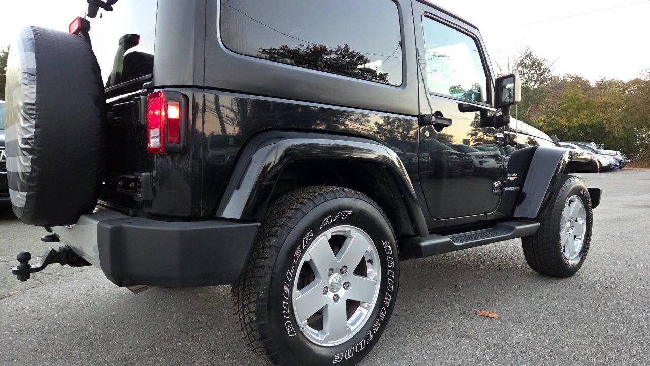 Used 2012 Jeep Wrangler Sahara w/ Dual Top Group AWD/4WD image 15
