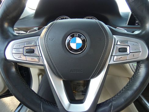 Used 2016 BMW 750i xDrive image 82