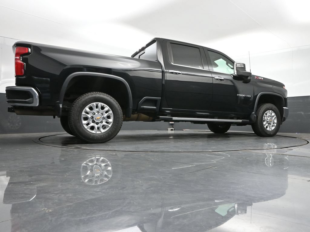 Used 2024 Chevrolet Silverado 2500 LTZ w/ LTZ Convenience Package AWD/4WD image 43