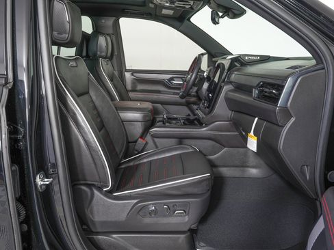 Used 2026 GMC Yukon XL AT4 Ultimate image 10