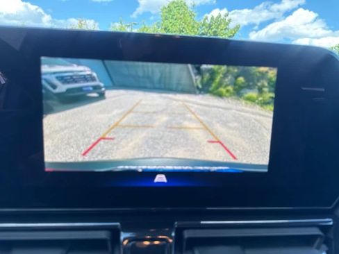 Used 2025 Chevrolet TrailBlazer RS w/ Convenience Package AWD/4WD image 28