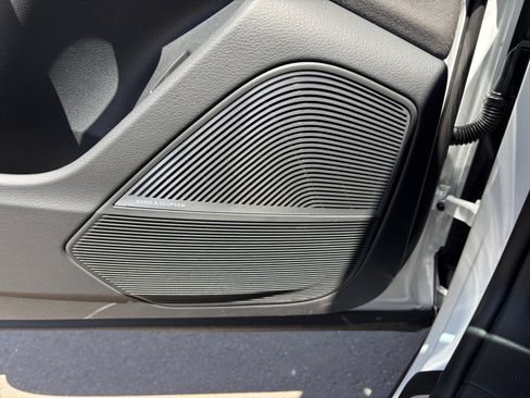 Used 2024 Audi RS Q8 w/ Black Optic Package image 25