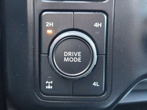 Certified 2024 Ford F250 Lariat w/ Lariat Ultimate Package image 19