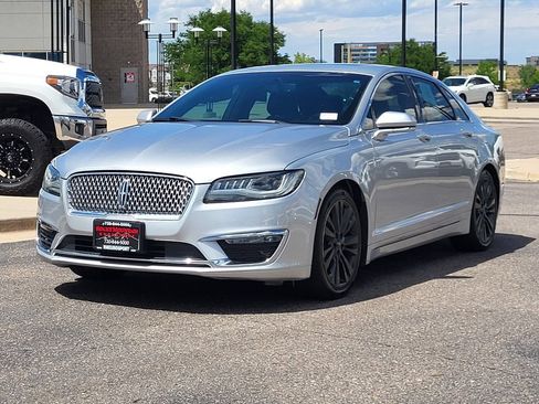 Used 2017 Lincoln MKZ Reserve FWD image 7