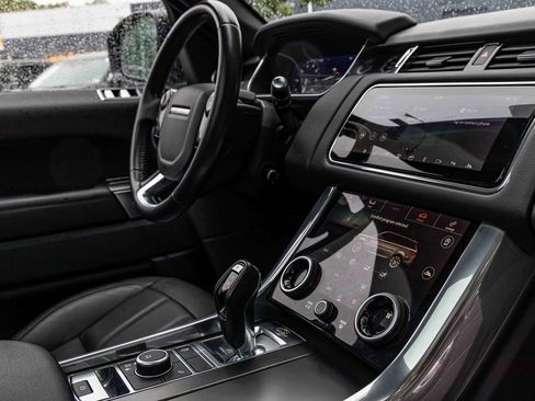 Used 2022 Land Rover Range Rover Sport SE image 28