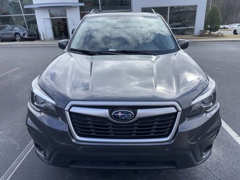 Used 2020 Subaru Forester Premium image 2