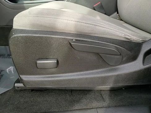 Used 2016 Chevrolet Colorado W/T w/ WT Convenience Package image 15