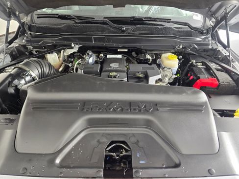 Used 2024 RAM 3500 Big Horn image 9