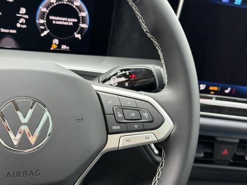 New 2026 Volkswagen Tiguan SE image 26