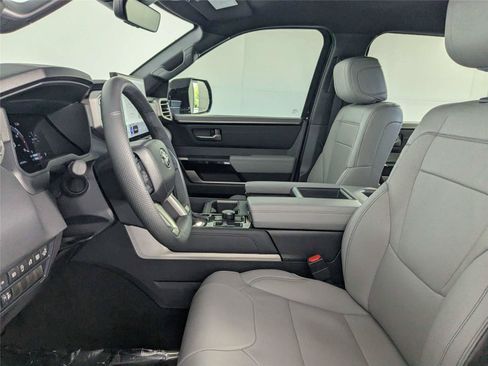 Certified 2026 Toyota Tundra Limited AWD/4WD image 10