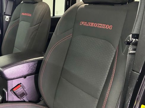 Certified 2021 Jeep Wrangler Unlimited Rubicon w/ Xtreme Recon 35" Tire Package image 18