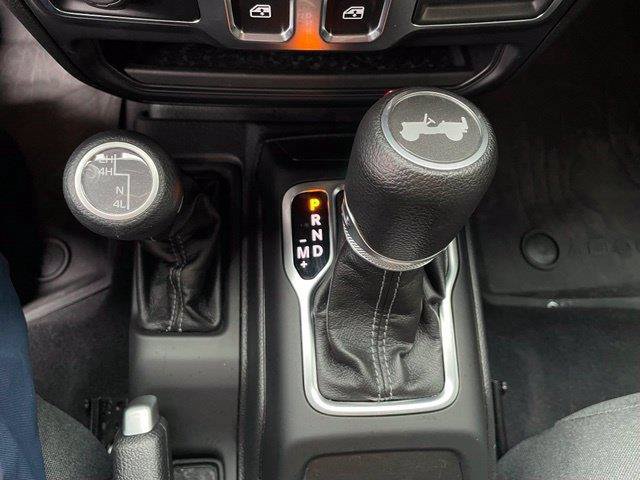 Used 2025 Jeep Wrangler Sport AWD/4WD image 20