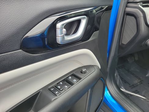 Used 2024 Jeep Compass Limited image 18